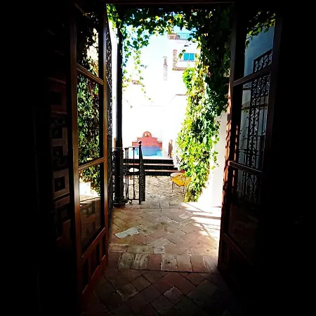 Pensión Frenteabastos Cafe Carmona (Seville)