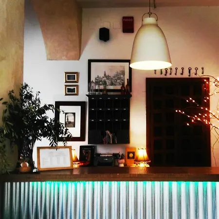 Frenteabastos Cafe Pensión Carmona (Seville)